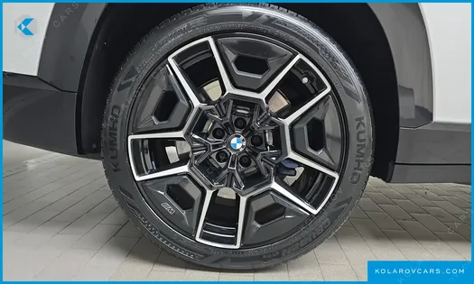 BMW XM 4.4