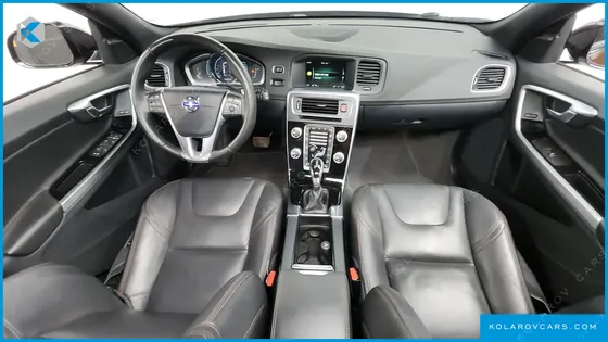 VOLVO V60 T5 AWD