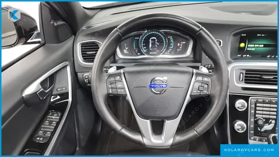 VOLVO V60 T5 AWD