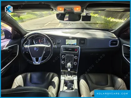 VOLVO V60 T5 AWD