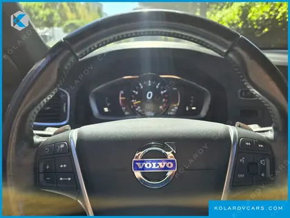 VOLVO V60 T5 AWD
