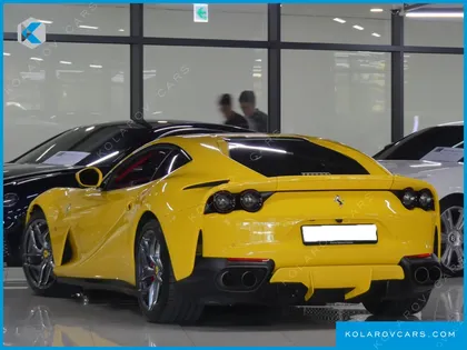 FERRARI 812 6.5 V12