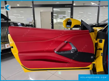 FERRARI 812 6.5 V12