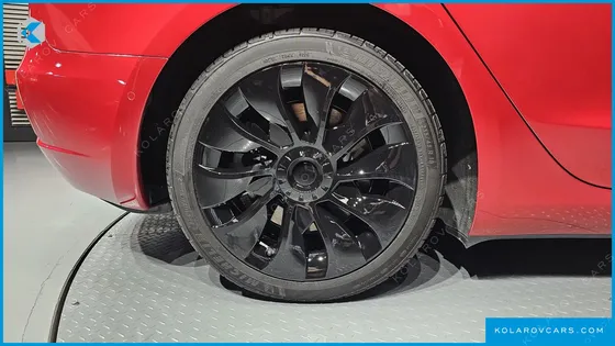 TESLA MODEL 3 LONG RANGE AWD