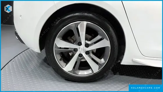 PEUGEOT 308 1.5 BLUEHDI GT LINE
