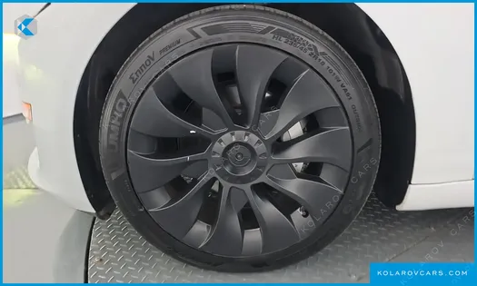 TESLA MODEL 3 LONG RANGE AWD