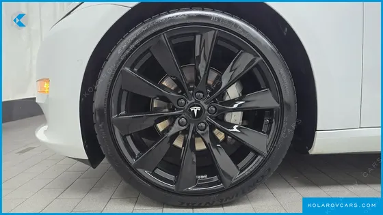 TESLA MODEL 3 LONG RANGE AWD