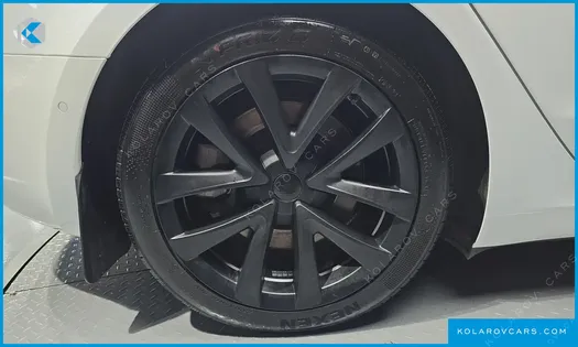 TESLA MODEL 3 LONG RANGE AWD