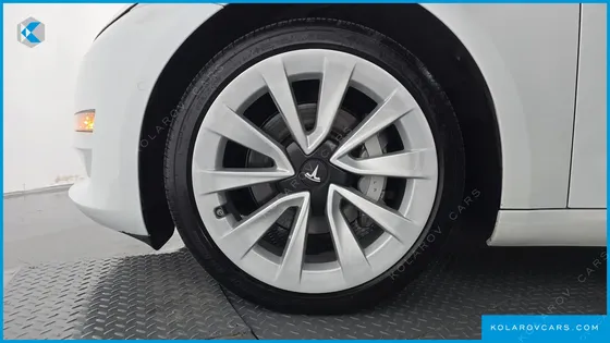 TESLA MODEL 3 LONG RANGE AWD