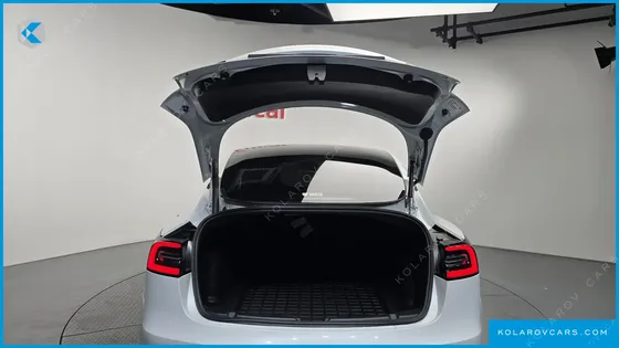 TESLA MODEL 3 LONG RANGE AWD