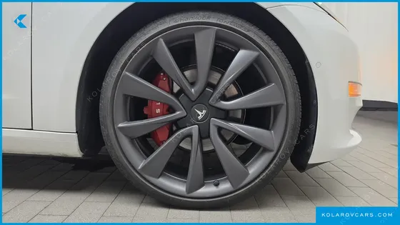 TESLA MODEL 3 LONG RANGE AWD