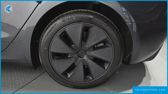 TESLA MODEL 3 RWD