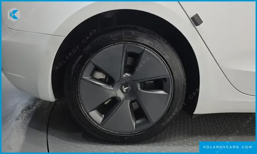 TESLA MODEL 3 LONG RANGE AWD