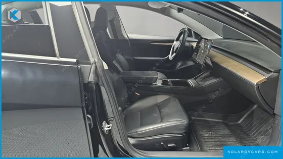 TESLA MODEL 3 LONG RANGE AWD