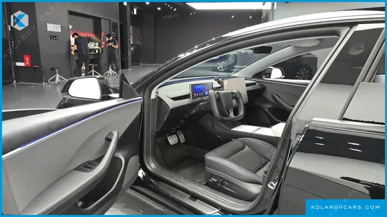 TESLA MODEL 3 RWD