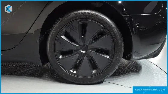 TESLA MODEL 3 RWD