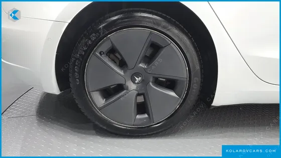 TESLA MODEL 3 LONG RANGE AWD