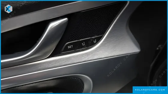 GENESIS G70 2.0T AWD