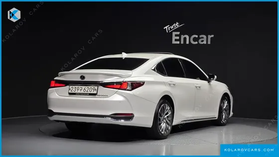 LEXUS ES EXECUTIVE