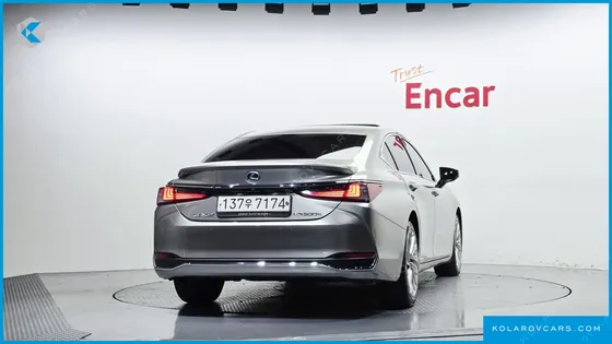LEXUS ES LUXURY PLUS