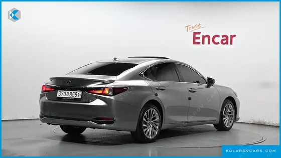 LEXUS ES EXECUTIVE