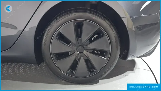 TESLA MODEL 3 RWD