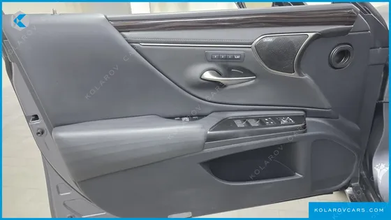 LEXUS ES EXECUTIVE