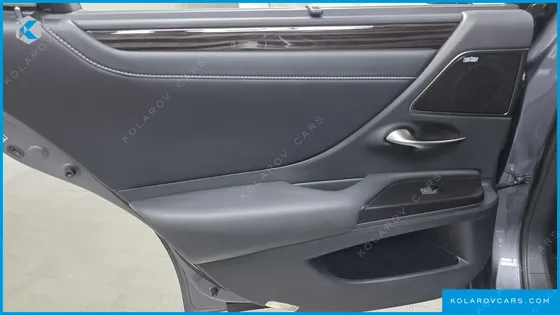 LEXUS ES EXECUTIVE