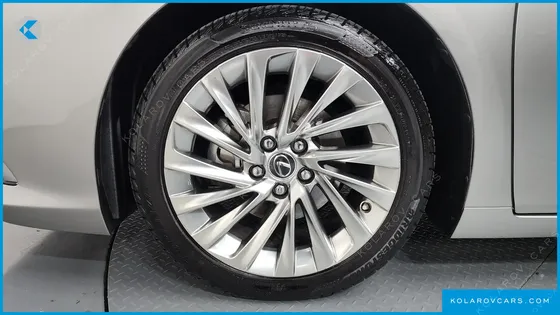 LEXUS ES EXECUTIVE
