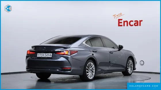 LEXUS ES LUXURY PLUS