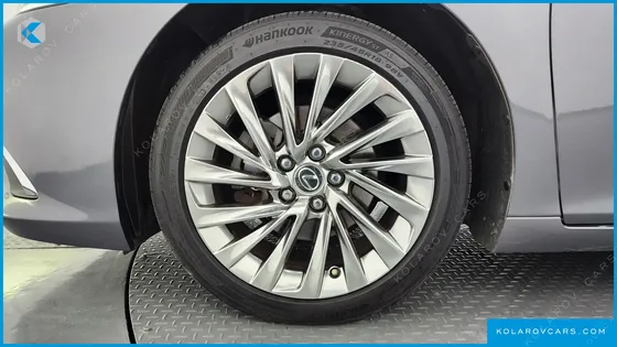 LEXUS ES LUXURY PLUS