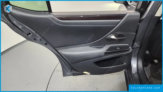 LEXUS ES LUXURY PLUS