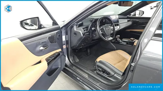 LEXUS ES EXECUTIVE