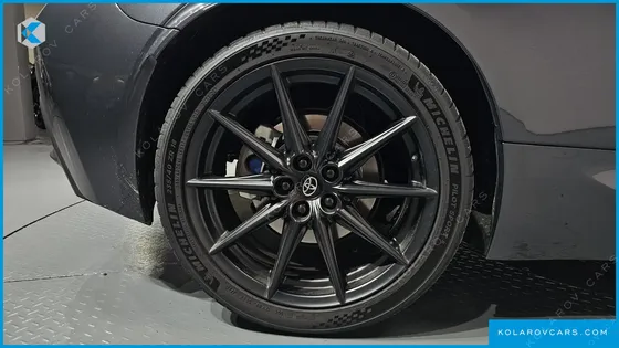 TOYOTA 86 2.4 PREMIUM