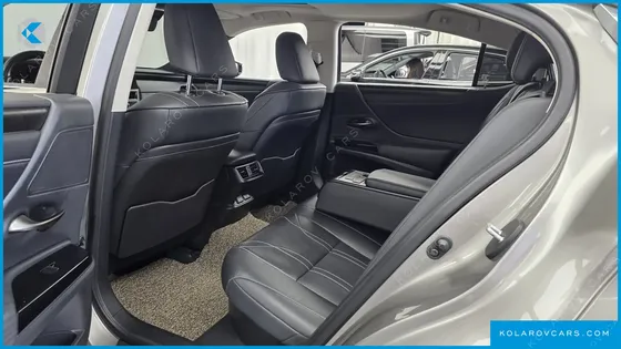 LEXUS ES LUXURY PLUS
