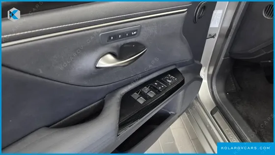 LEXUS ES LUXURY PLUS