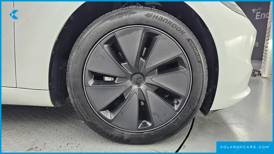TESLA MODEL 3 RWD