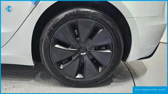 TESLA MODEL 3 RWD