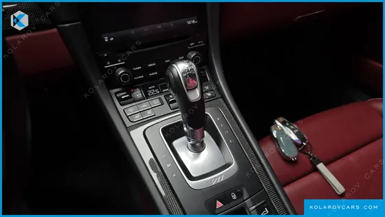 PORSCHE 911 CARRERA 4S