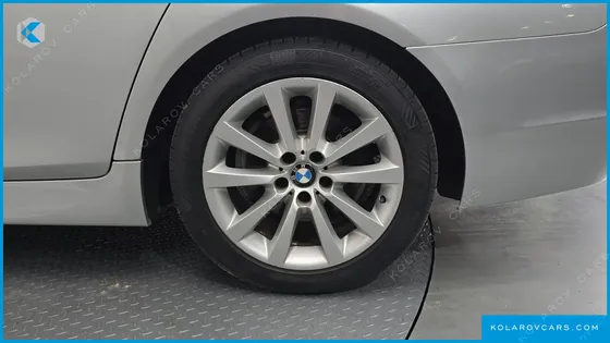 BMW 5 SERIES 528I