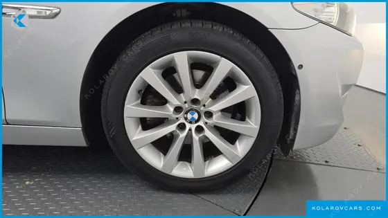 BMW 5 SERIES 528I