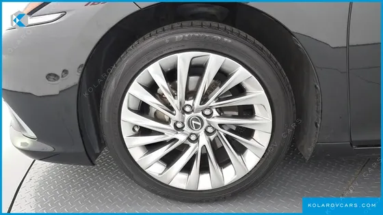 LEXUS ES LUXURY PLUS