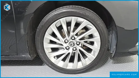 LEXUS ES LUXURY PLUS