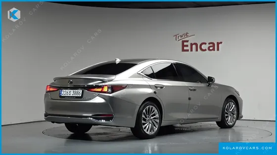 LEXUS ES EXECUTIVE