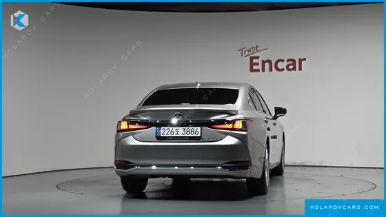 LEXUS ES EXECUTIVE