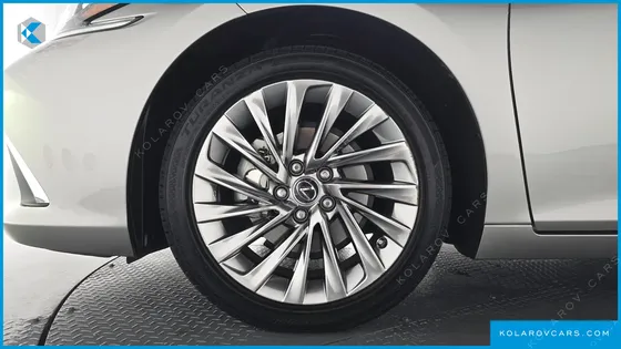 LEXUS ES EXECUTIVE