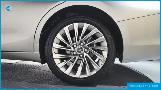 LEXUS ES EXECUTIVE