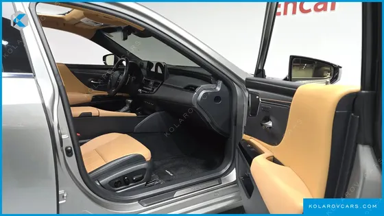 LEXUS ES EXECUTIVE