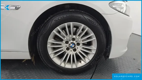 BMW 5 SERIES 520D