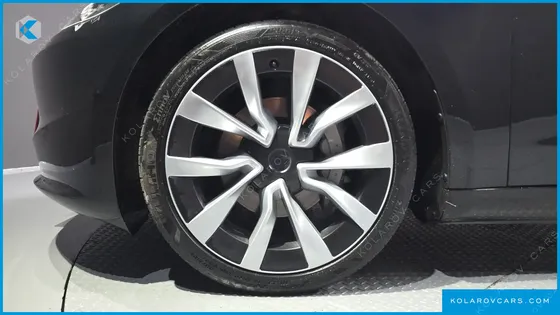 TESLA MODEL 3 LONG RANGE AWD